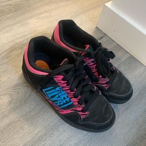 HEELYS kids shoes
